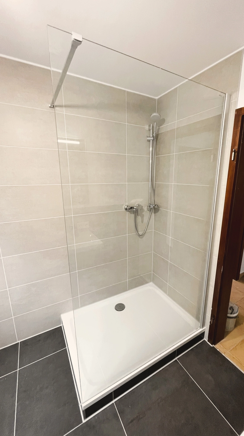 BST Projekt-Bau GmbH - Badsanierung - vorher