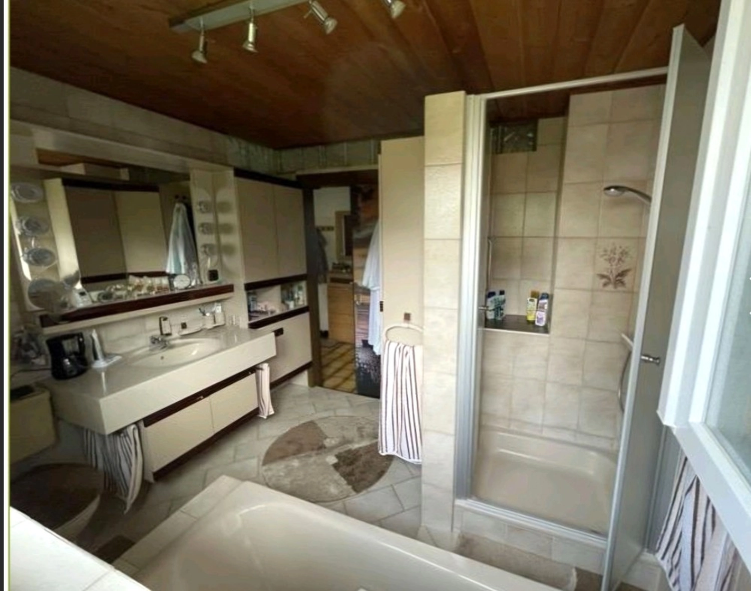 BST Projekt-Bau GmbH - Badsanierung - vorher